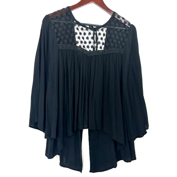 Fashion Fuse Womens Sz L Black Top Sheer Open Back Flare Sleeve Lace Blouse H2 - Picture 3 of 12